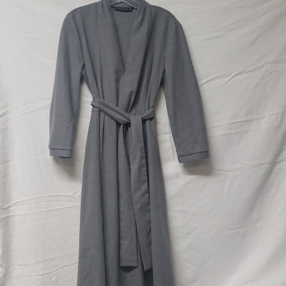 Dress - Picture 2 of 5